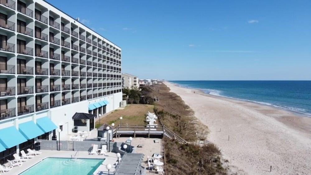 Crystal Coast Oceanfront Hotel Пайн Нолл Шорс Экстерьер фото